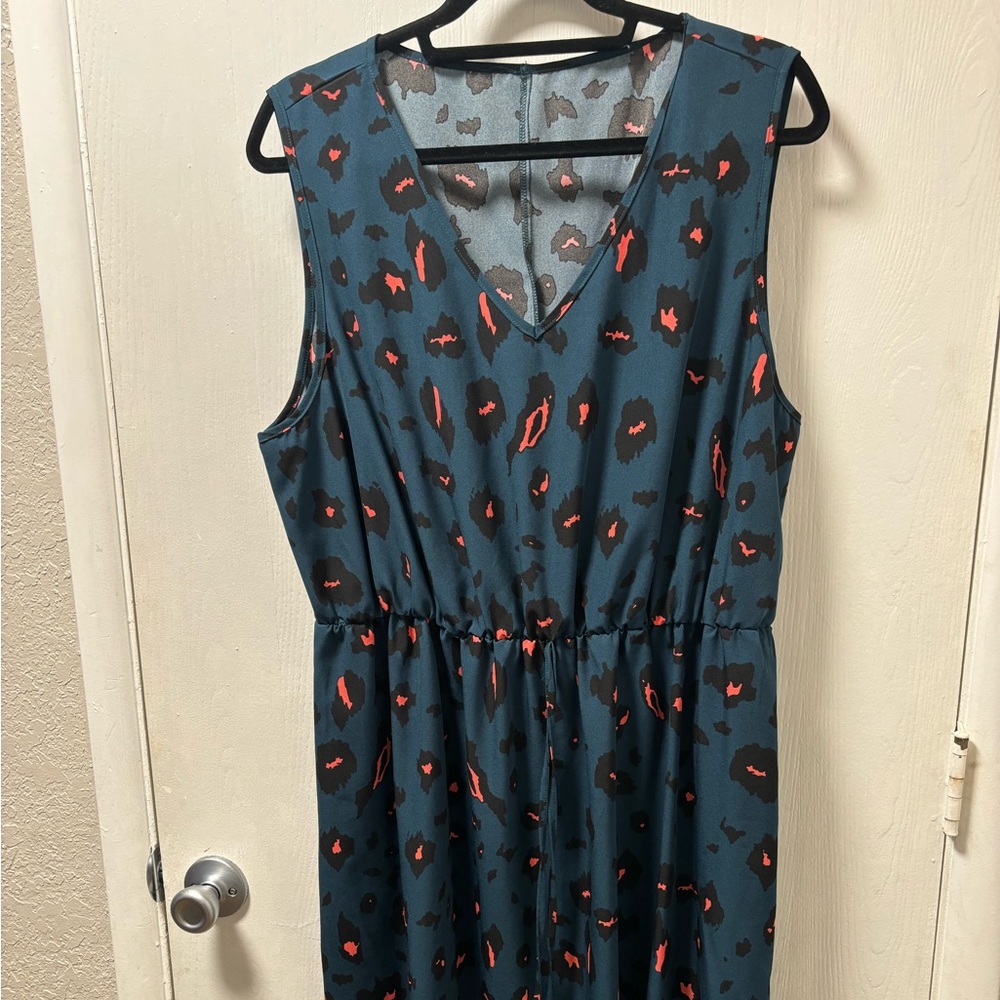 Sleeveless dress